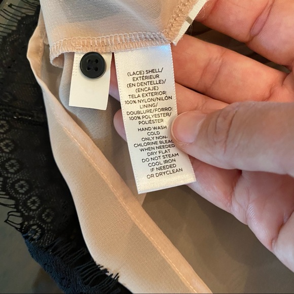 Loft Ivory and Black Lace Blouse Size S - Picture 9 of 10